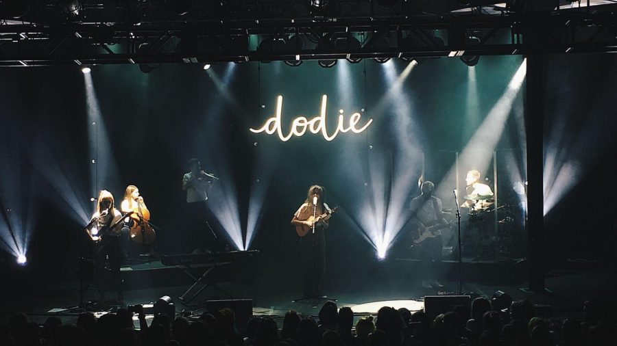 Dodie Clarks Concerts Are A Safe Space for Her Fans